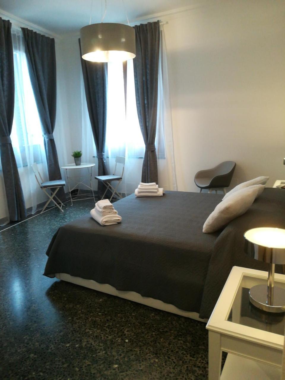 Le Logge Bed and Breakfast Pisa Rum bild