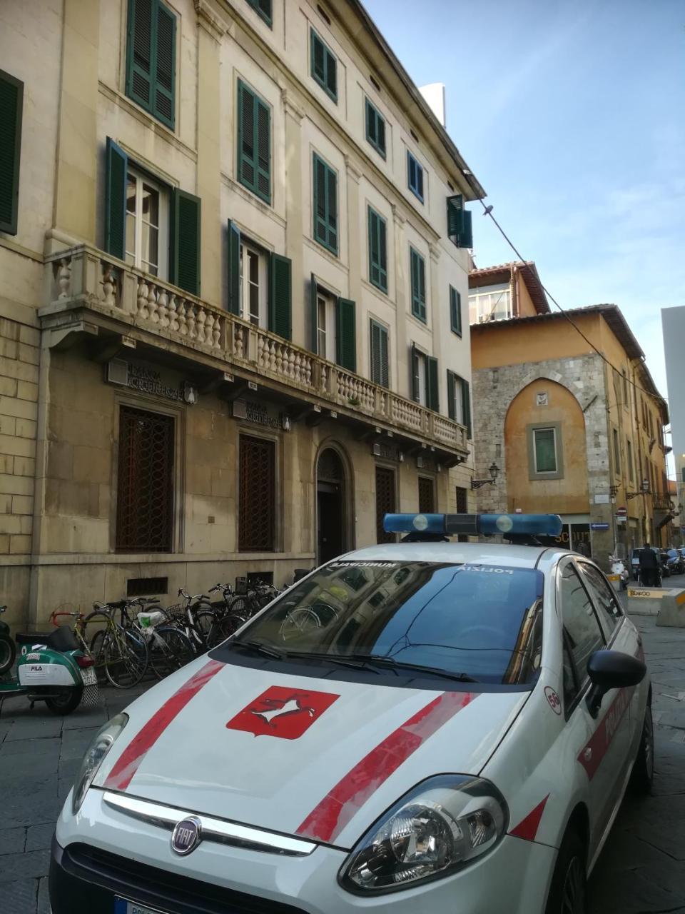 Le Logge Bed and Breakfast Pisa Exteriör bild